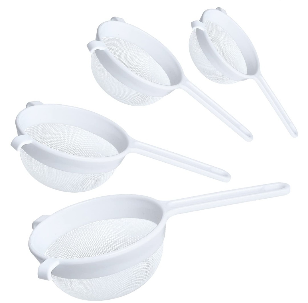 مشن عصير بيد بلاستيك ابيض